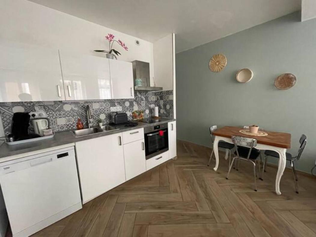 F2 Rez de Chaussée Ô meublé de Pithiviers Exterior foto